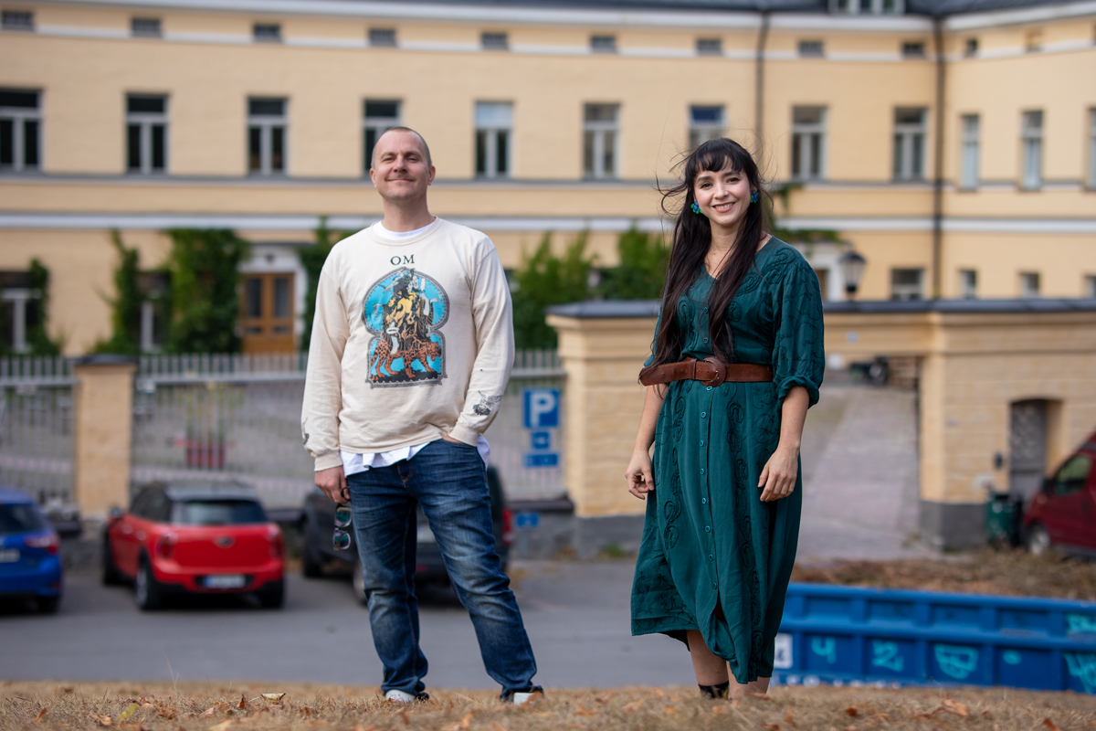 Jennifer and John UUDLY.com